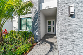 20057 Hirono Ln in Boca Raton, FL - Building Photo - Building Photo