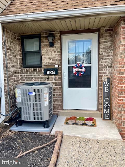 property at 104 Orchard Ct