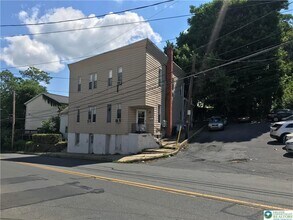 809 Wyandotte St in Bethlehem, PA - Building Photo - Building Photo