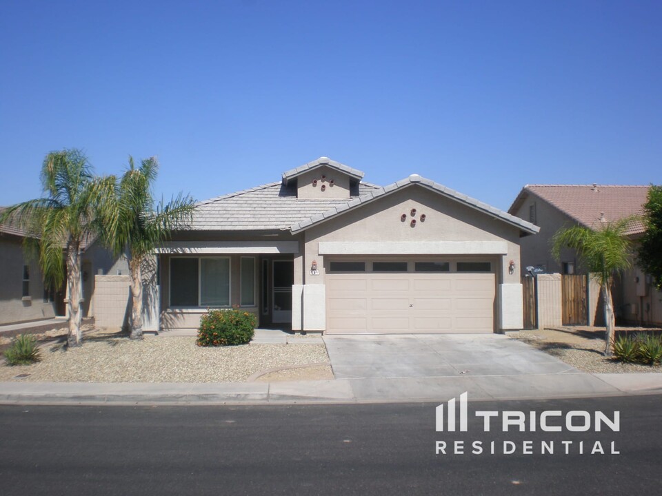 11630 W Madison St in Avondale, AZ - Building Photo