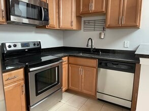 1952 3rd St NE, Unit 201 in Washington, DC - Building Photo - Building Photo