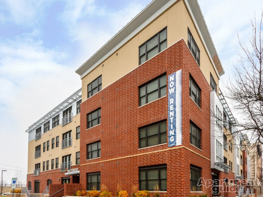 The Current Apartments in Grand Forks, ND - Foto de edificio