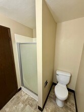 1203 Mitchell St in Klamath Falls, OR - Building Photo - Building Photo