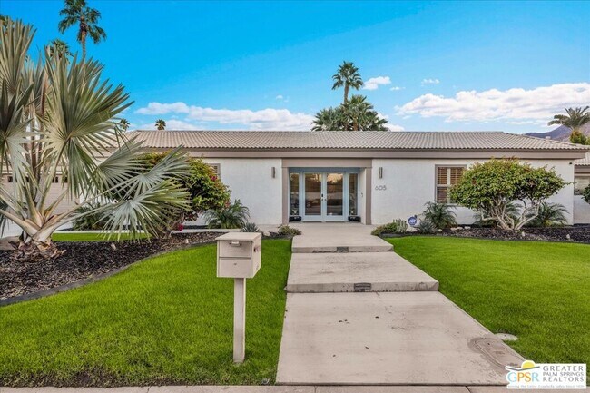 605 E Sierra Way in Palm Springs, CA - Building Photo - Building Photo