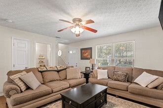 4259 Shortleaf Ln in Grove City, OH - Building Photo - Building Photo