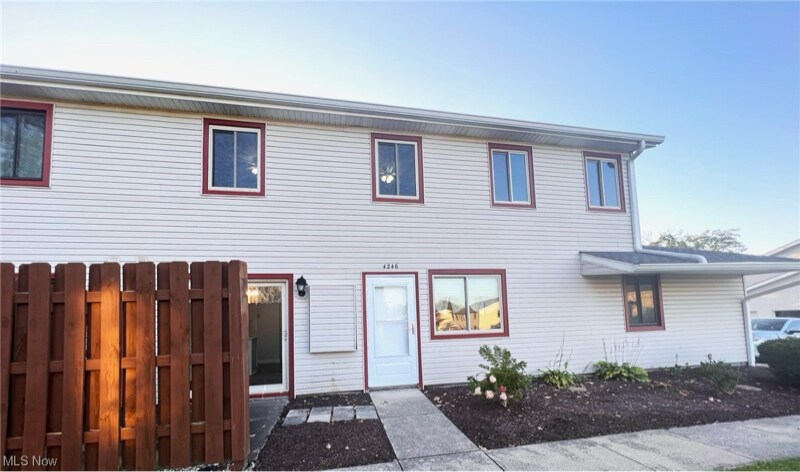 4246 Duke Ct in Brunswick, OH - Building Photo