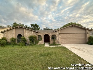 6634 Country Field Dr in San Antonio, TX - Foto de edificio