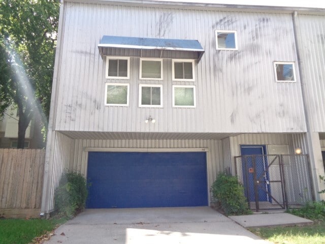 property at 117 Willard St
