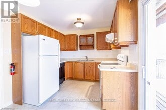 293 Blue Forest Dr in London, ON - Building Photo - Building Photo