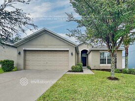 3252 Berwick Ln in Lakeland, FL - Building Photo