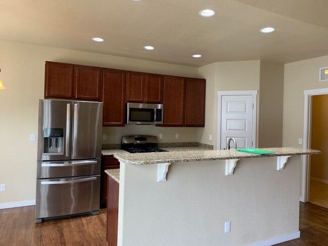 5478 Wetlands Dr in Longmont, CO - Building Photo - Building Photo