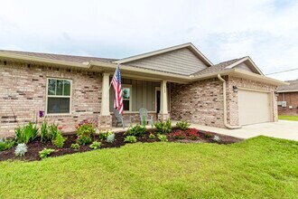 9209 Ridge Rd in Navarre, FL - Building Photo - Building Photo