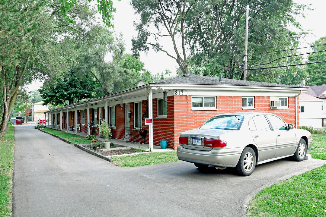 617 E Hudson Ave in Royal Oak, MI - Foto de edificio