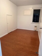 70-19 164th St in Queens, NY - Building Photo - Building Photo