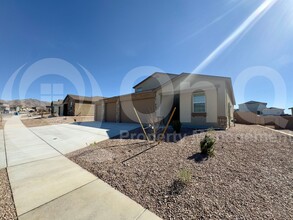17778 S Chathamberry Ln in Vail, AZ - Building Photo - Building Photo