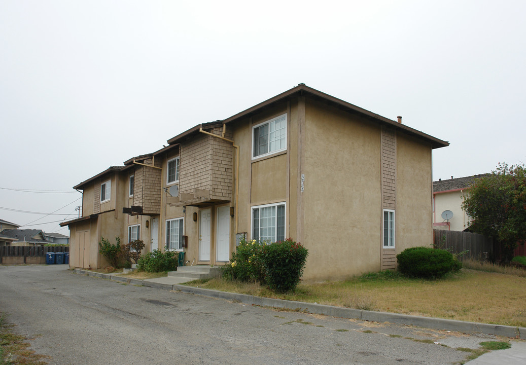 513 N Abel St in Milpitas, CA - Building Photo