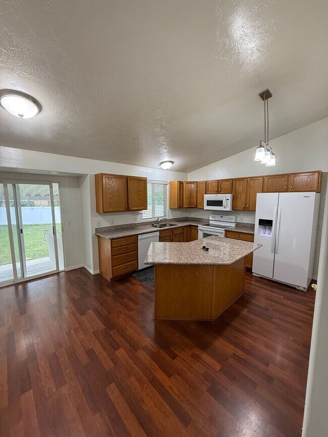 7708 S Swordsman Cv in West Jordan, UT - Building Photo - Building Photo