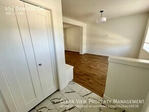 453 Dawson Cir in Chestermere, AB - Building Photo - Building Photo