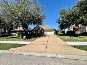 7617 Waterlilly Ln in Pearland, TX - Building Photo - Building Photo