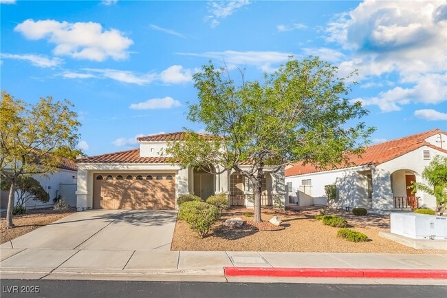 1855 Vista Pointe Ave in Henderson, NV - Building Photo - Building Photo