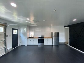 531 Burleigh Ave, Unit #2 in Norfolk, VA - Building Photo