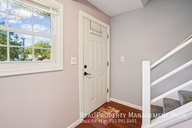 725 Bellows Ave in Falmouth, VA - Building Photo - Building Photo