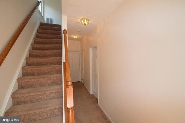 42761 Hollingsworth Terrace in Chantilly, VA - Building Photo - Building Photo