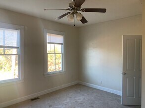 702 Grove Ave, Unit 702 in Petersburg, VA - Building Photo - Building Photo