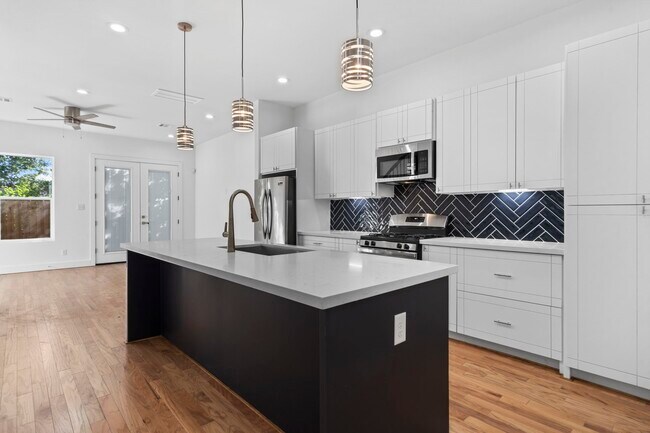 2022 Thonig Rd in Houston, TX - Building Photo - Building Photo