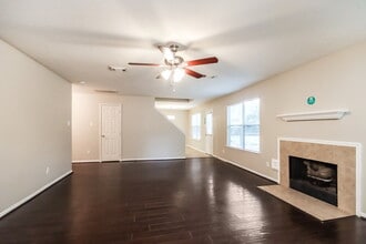 403 Douglas Fir Dr in Magnolia, TX - Building Photo - Building Photo