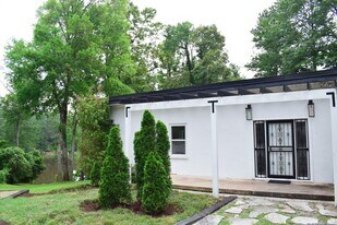 1610 E 27th Ave in Tuscaloosa, AL - Building Photo
