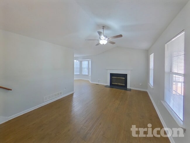 42 Jubilee Dr in Douglasville, GA - Foto de edificio - Building Photo