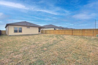 7530 Sable Creek Dr in Corpus Christi, TX - Building Photo - Building Photo