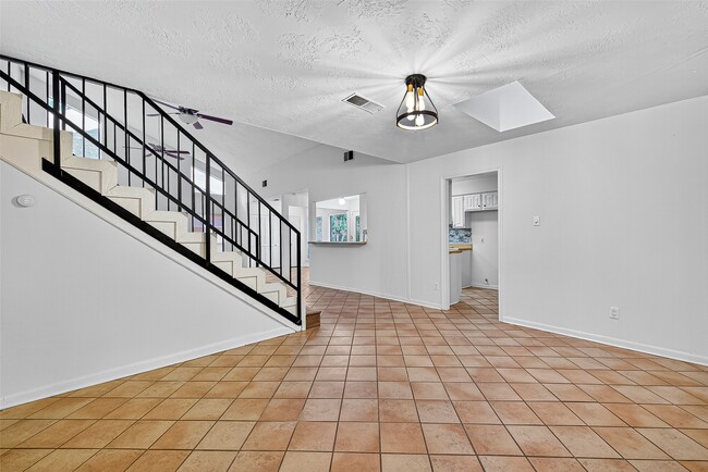 property at 812 Fleetwood Pl Dr