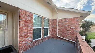 8110 Streamside Dr in Houston, TX - Building Photo - Building Photo