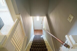 1920 E Washington St in Indianapolis, IN - Building Photo