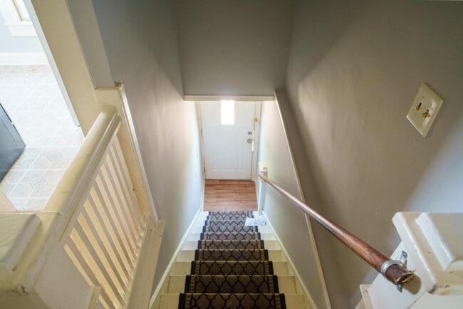 property at 1920 E Washington St
