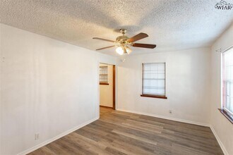 2939 Moffett Ave in Wichita Falls, TX - Building Photo - Building Photo