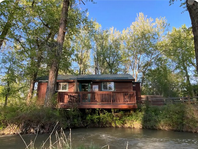 property at 135 Hideaway Dr