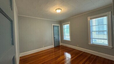 2 Cambridge Ter, Unit 1 in Cambridge, MA - Foto de edificio - Building Photo