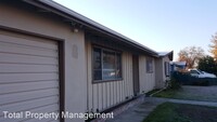 946 Cardoza Dr photo'