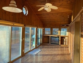 1121 Fiesta Rd SW in Dellroy, OH - Building Photo - Building Photo