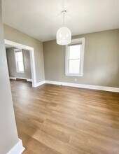 830 Crest Ave in Charleroi, PA - Building Photo - Building Photo