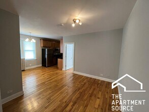 4548 W George St in Chicago, IL - Foto de edificio - Building Photo