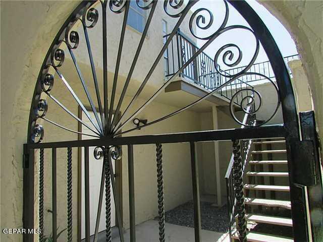 10640 Cuatro Vistas Dr in El Paso, TX - Building Photo - Building Photo