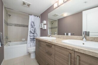 3105 Lincoln Ave in Coquitlam, BC - Building Photo - Building Photo