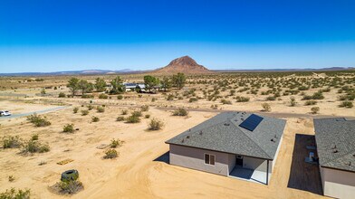 17491 Granada Dr in California City, CA - Building Photo - Building Photo