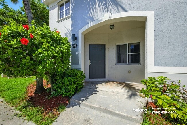 property at 2915 SE 15th Terrace