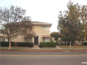 107 E Broadway in San Gabriel, CA - Building Photo - Building Photo