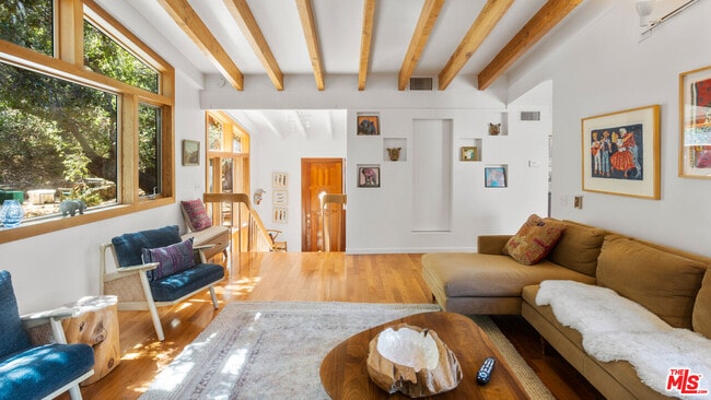 21421 Encina Rd in Topanga, CA - Building Photo - Building Photo